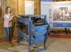 Die "transparente" Windfege in der Ausstellung Landmaschinenfabriken im Bergischen Land