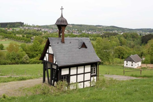 Der Nachbau der Kapelle aus Rösrath-Hellenthal