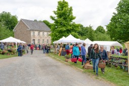 Stände bei Jrön un Jedön im Freilichtmuseum